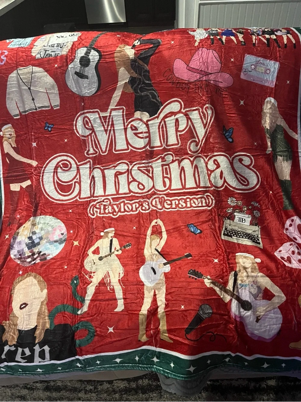 Swiftees Merry Christmas HolidayTaylor Swift Throw Blanket - Red
